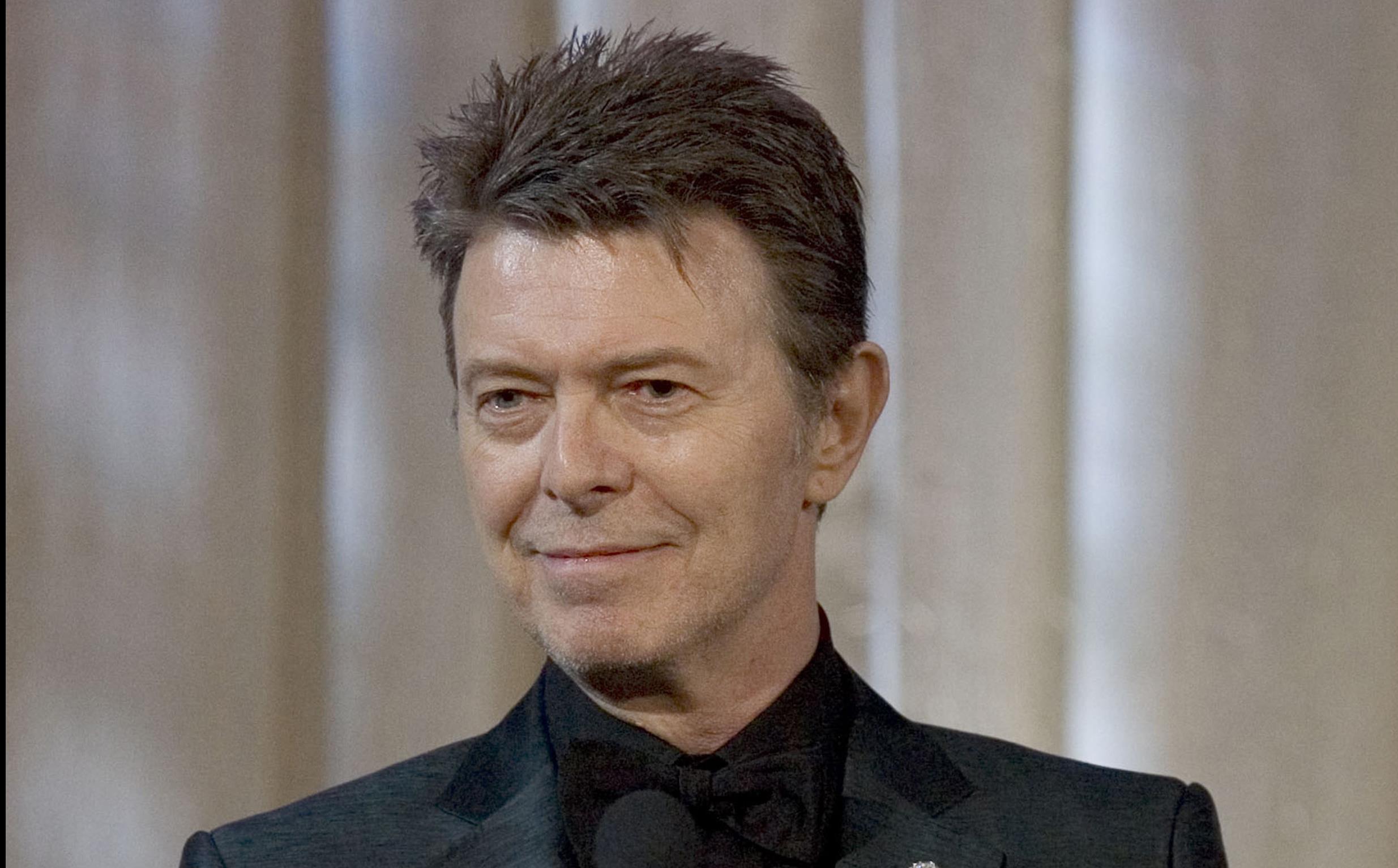 Νέο δίσκο βγάζει ο Ντέιβιντ Μπάουι